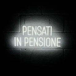 INSULTI LUMINOSI "PENSATI IN PENSIONE"