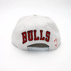 NEW ERA CAPPELLO 60358008 BULLS BIANCO